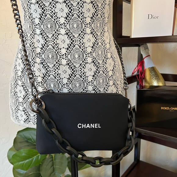 CHANEL Handbags - CHANEL 🖤 black Beauty Cosmetic pouch to Crossbody bag! ⭐️